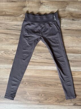 DFYNE Impact Leggings Truffle Butt Scrunch Mid Rise Leggings Active Contour Gym